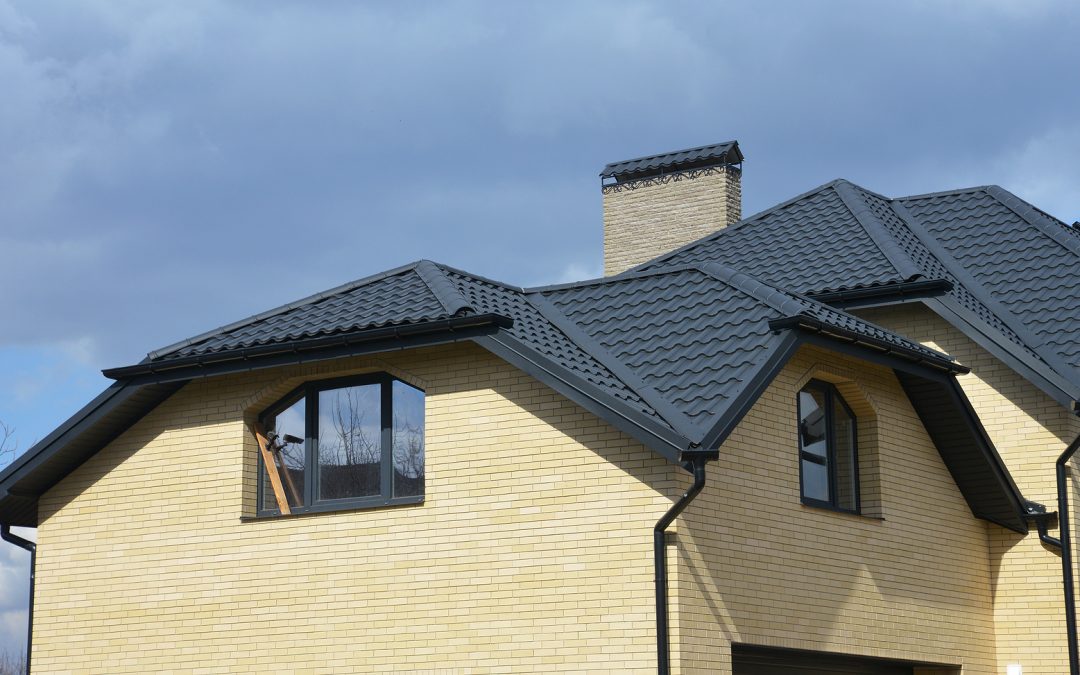 gable roof and hip roof